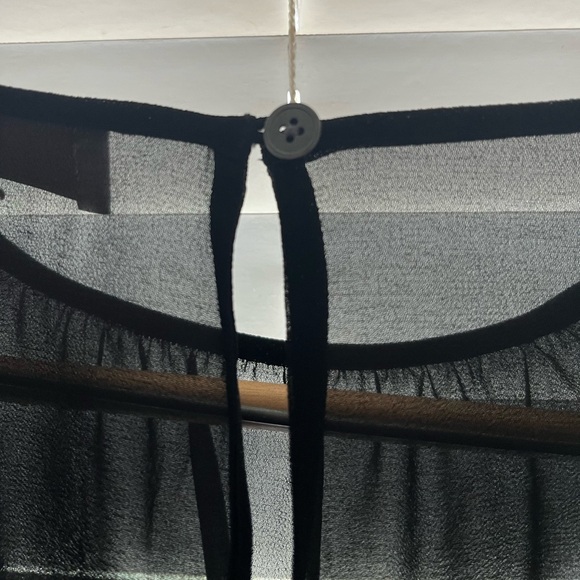 Ann Taylor Loft Black Sheer Long Sleeved Lace Detail Blouse - Size Small - Picture 6 of 7